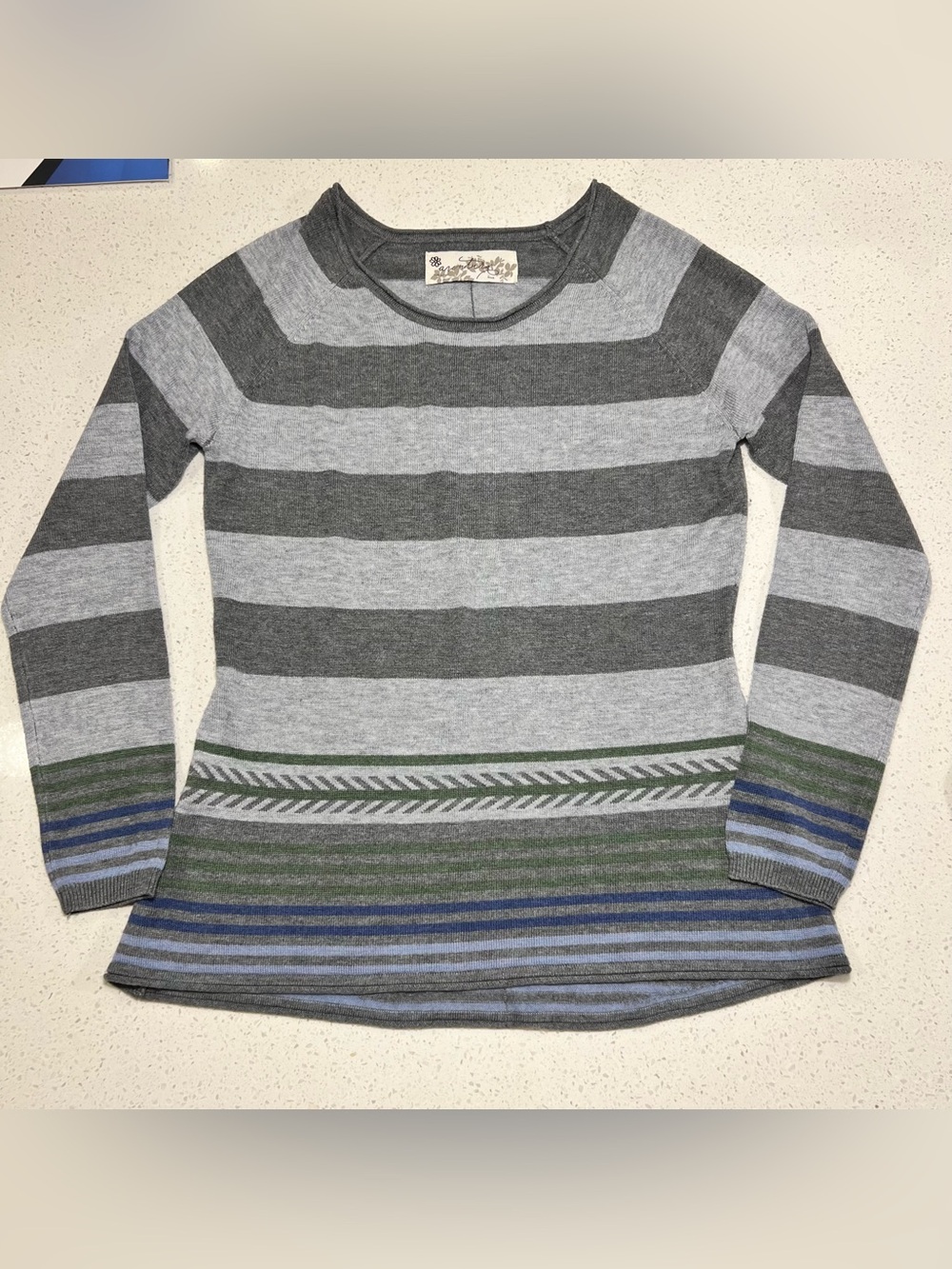 Aventura Grey Striped Knit Sweater Merino Wool Blend Crewneck Small